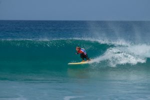 surfeur avancé Cours de surf avancé en Espagne