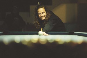 Un rato de diversión en el billar Surfhouse Fuerteventura ocio