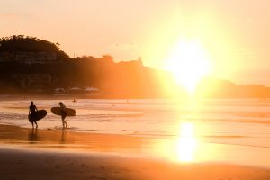 Hora dorada playa surf camp Cantabria