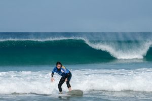 Aprende a surfear profesionalmente aprender surf profesionalmente adolescentes Cantabria