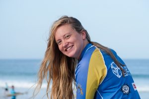 Siente la felicidad de aprender a surfear Escuela de surf para adolescentes en Cantabria