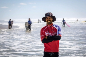 los mejores instructores de surf