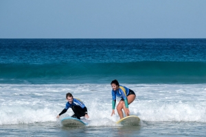 Cours de surf pour débutants Cours de surf pour débutants junior Espagne