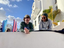 ¡Mucha diversión asegurada! Diversion Escuela de surf El Cotillo