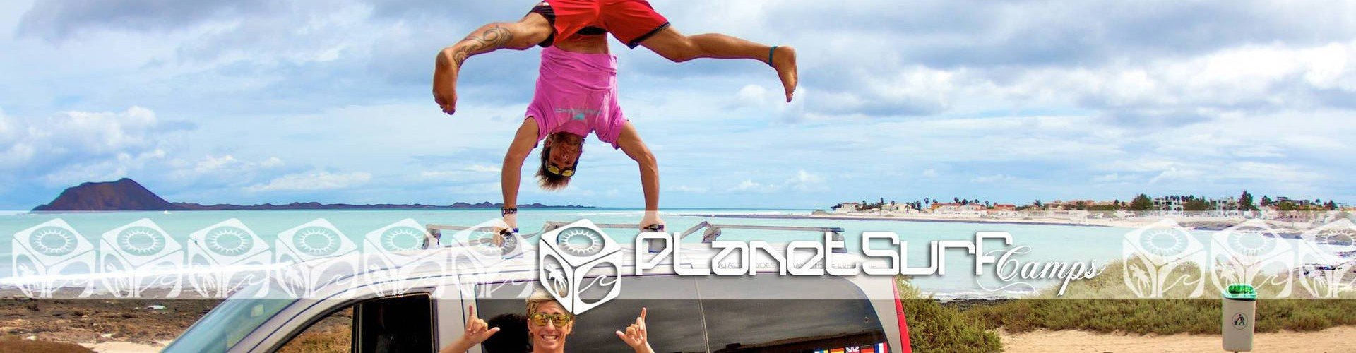 transporte de Planet Surf llega al surf spot en Fuerteventura