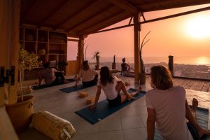 surf camp marruecos taghazout yoga
